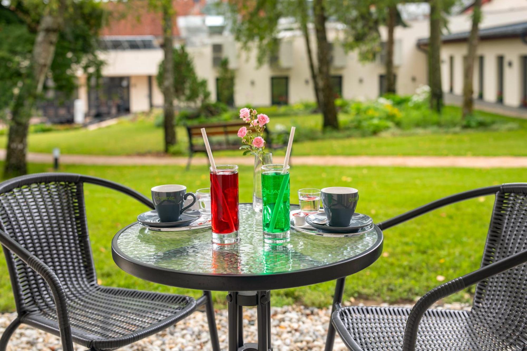 Szarvaskut Hotel Zirc Ngoại thất bức ảnh